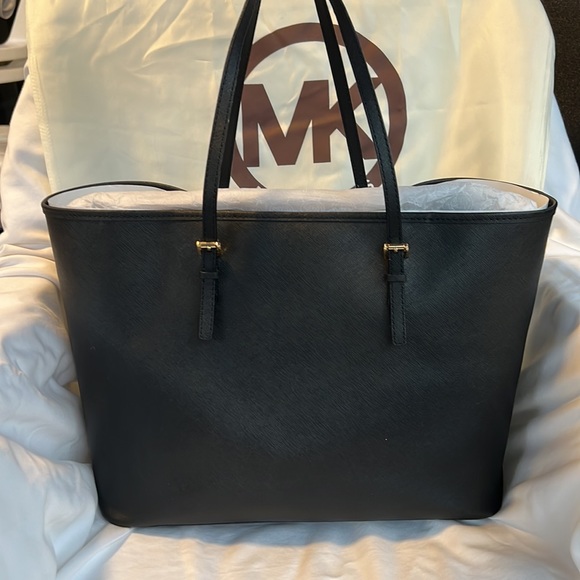 Michael Kors Jet Set Travel tote-Black-Medium - Picture 3 of 11